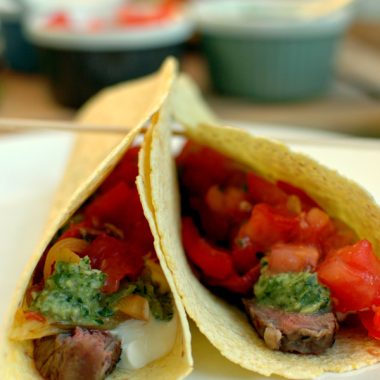 tacos z wołowiną i karmelizowanymi warzywami