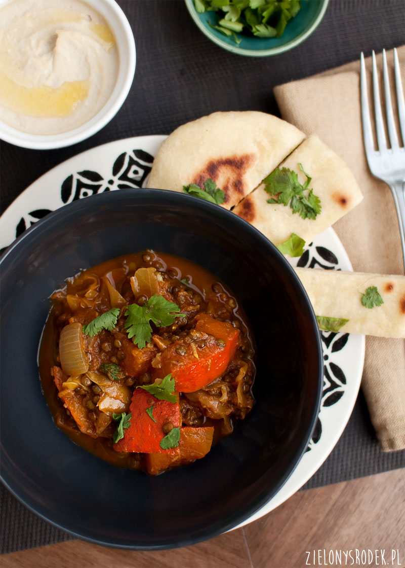 curry z dynią soczewicą i kapustą. pyszny, jesienny obiad