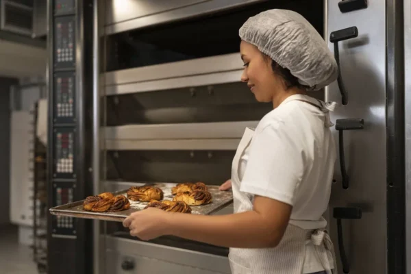 Jak wybrać urządzenia cukiernicze do małej i dużej produkcji